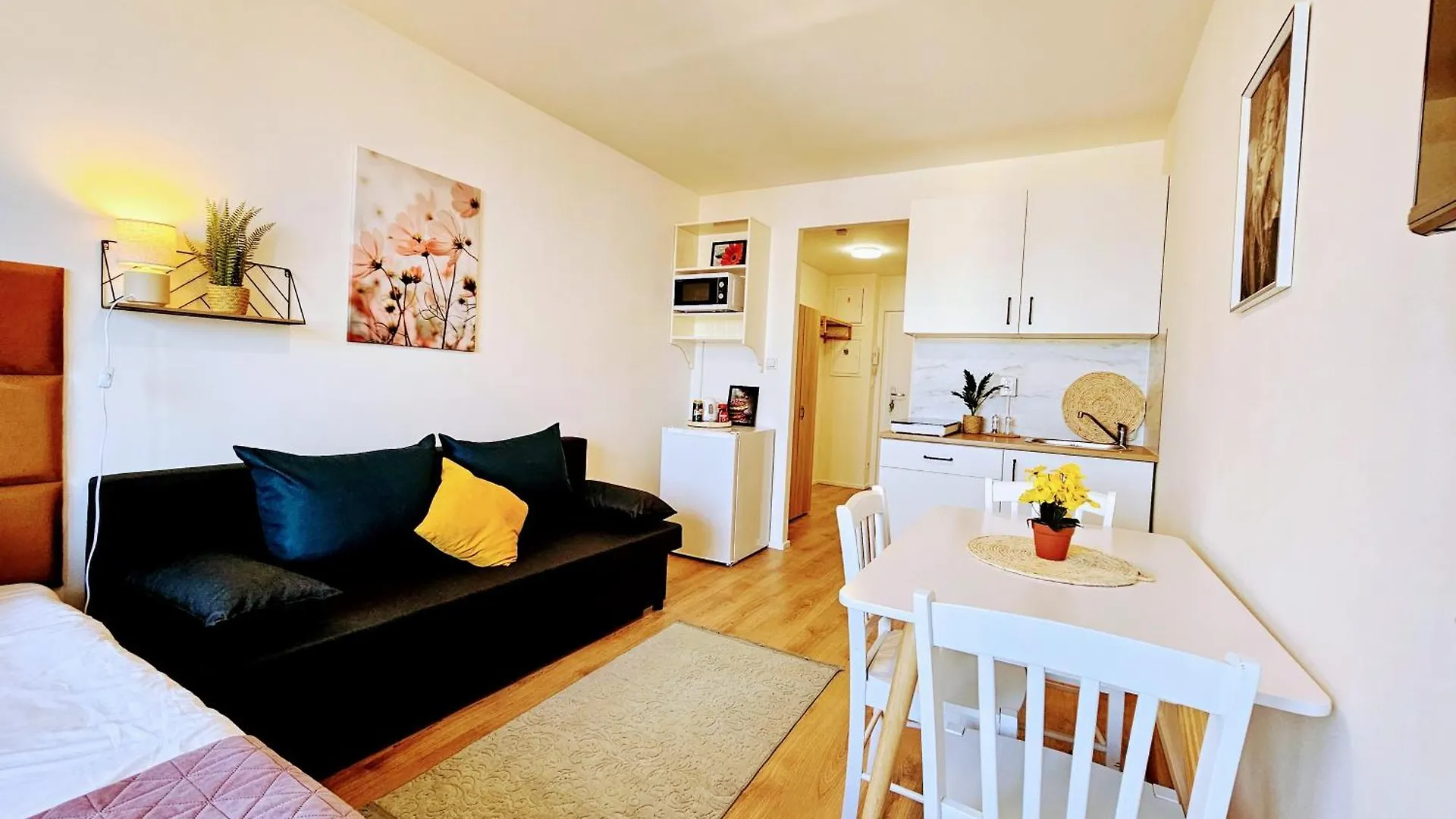 Live Apartment Prague 0*,