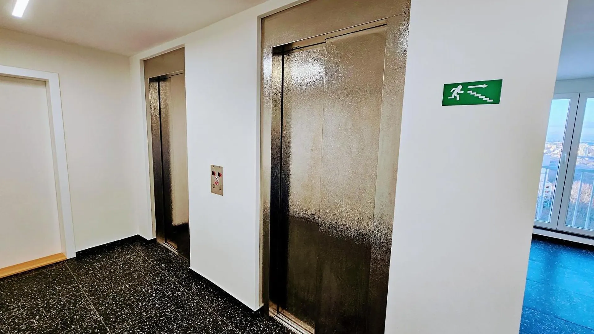 Live Apartment Prague